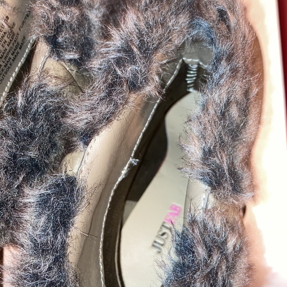 NIB JUST FAB MCKINLEY FAUX FUR BOOTS (7.5) - Picture 2 of 7